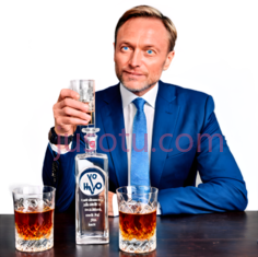 男人,酒杯,瓶子,商务休闲,蓝色西装,白色衬衫,蓝色领带PNG